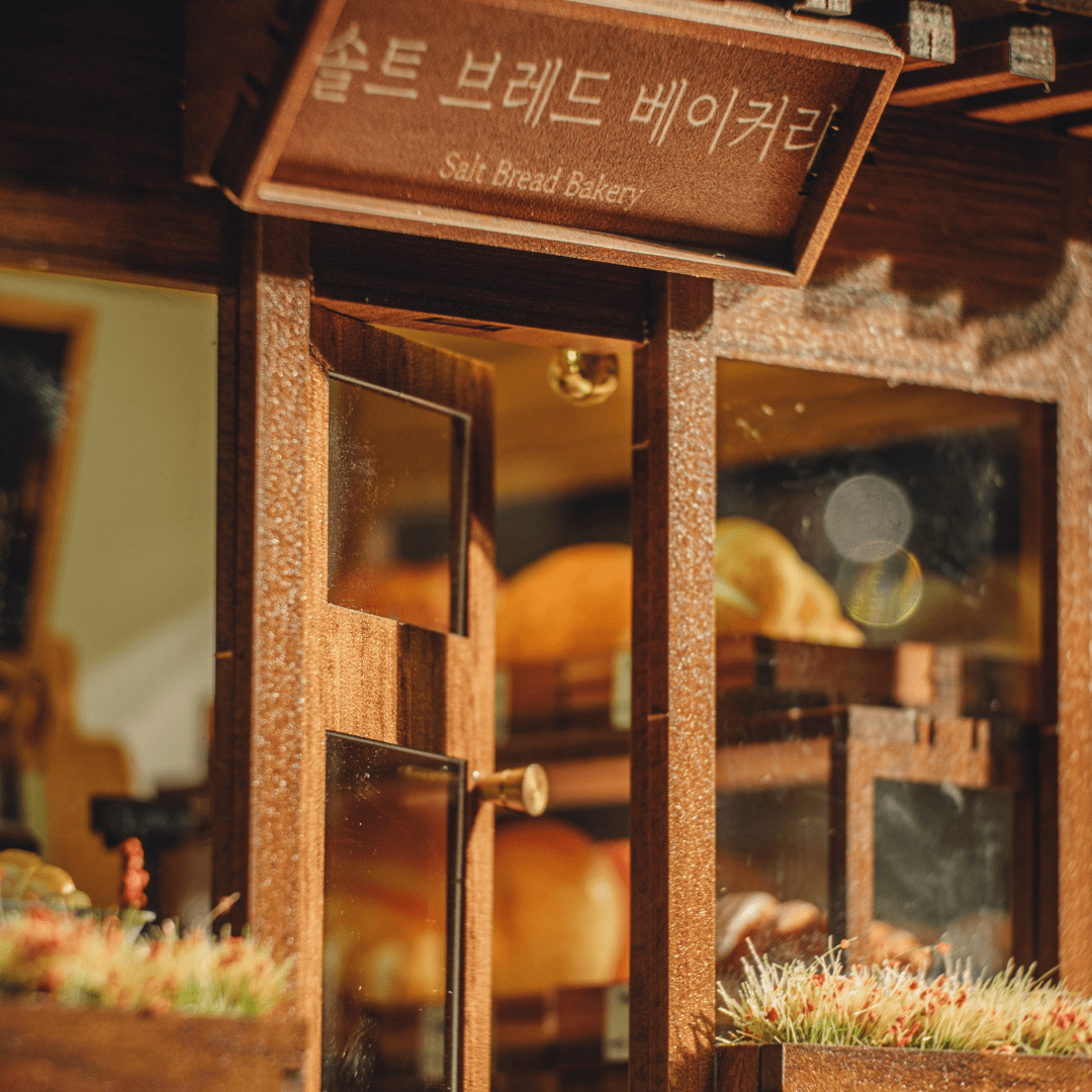 Ikseon - dong Hanok Bakery Miniature House Kit - Byanavrin Store