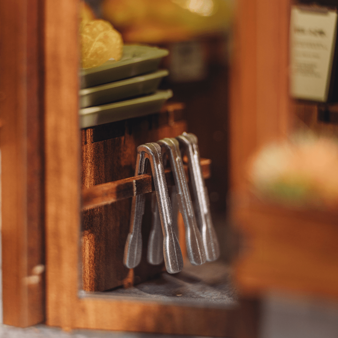 Ikseon - dong Hanok Bakery Miniature House Kit - Byanavrin Store